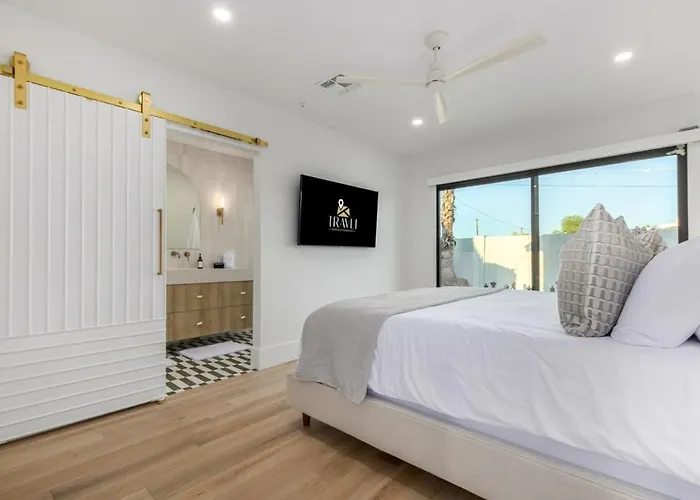 Dom wakacyjny Lux Family Retreat-free Htd Pool-3 En-suites