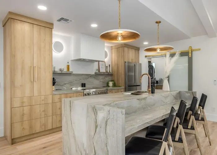 Lux Family Retreat-free Htd Pool-3 En-suites Scottsdale